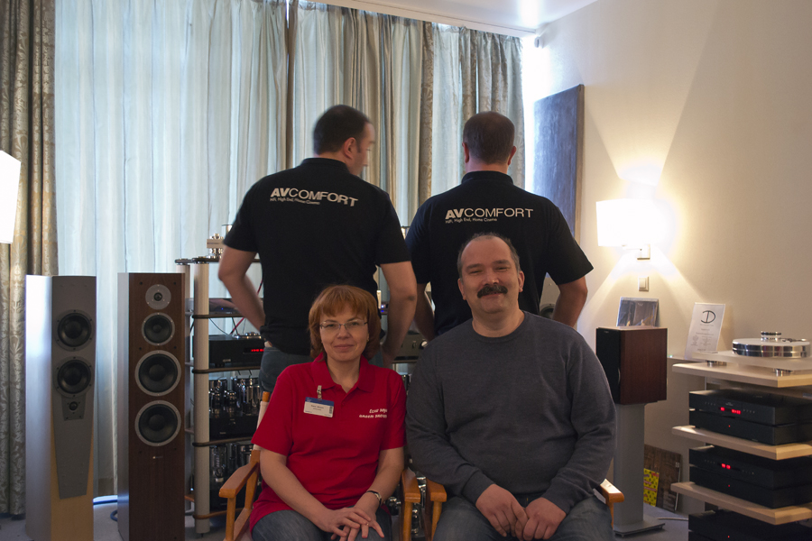 Экспозиция AVComfort на выставке Hi-Fi & High End SHOW 2013 Экспозиция AVComfort на выставке Hi-Fi & High End SHOW 2013