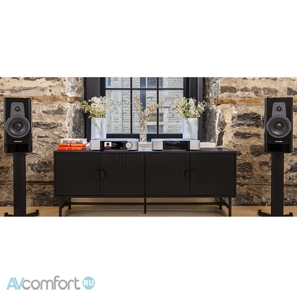 Moon by Simaudio Compass 461 Black Moon by Simaudio Compass 461 Black