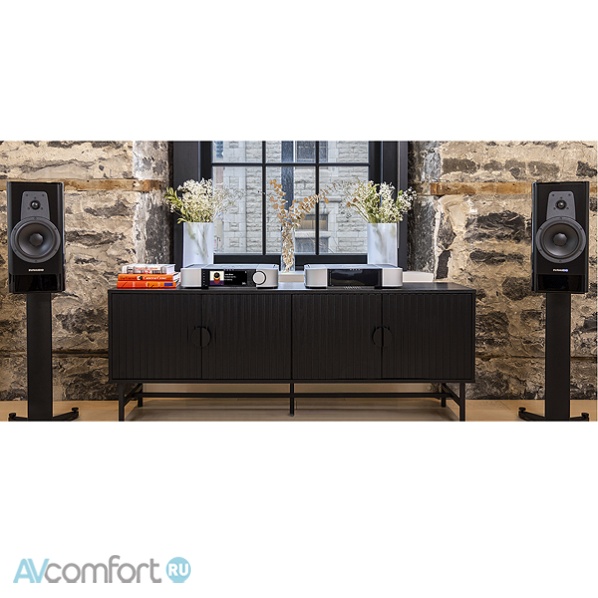 Moon by Simaudio Compass 491 Black Moon by Simaudio Compass 491 Black