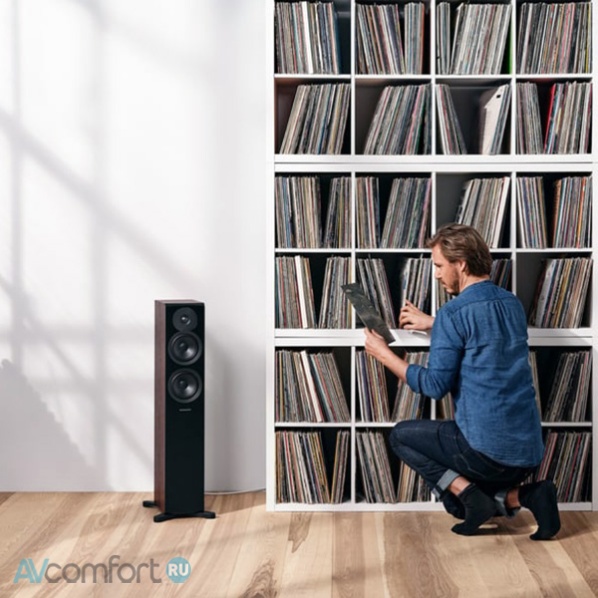 Dynaudio Emit 30 Walnut Dynaudio Emit 30 Walnut