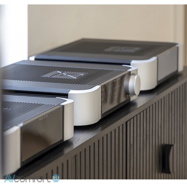 Moon by Simaudio Compass 461 Black Moon by Simaudio Compass 461 Black