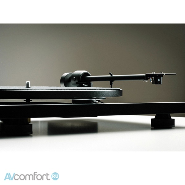 Pro-Ject E1.2 Phono (Pick It MM E) Gloss Black Pro-Ject E1.2 Phono (Pick It MM E) Gloss Black