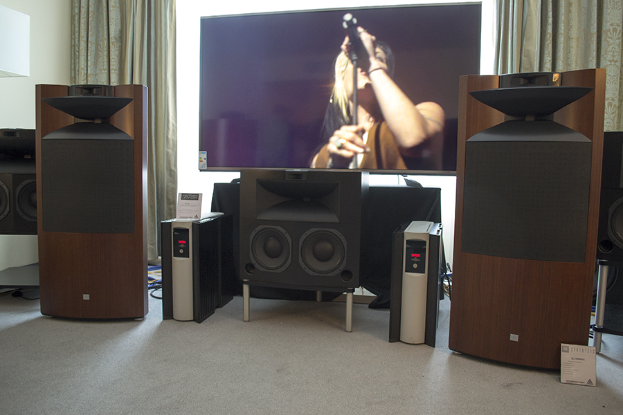 Фотообзор выставки Hi-Fi & High End Show 2015 глазами AVComfort Фотообзор выставки Hi-Fi & High End Show 2015 глазами AVComfort