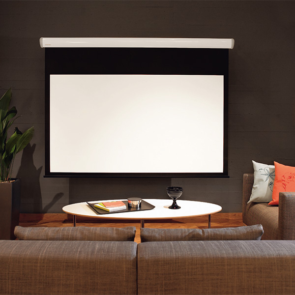 Прекционные экраны в AVComfort