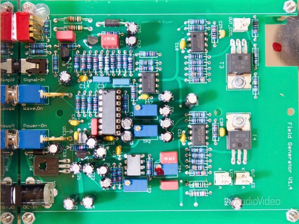 Van_den_Hul_The_Extender_12-Board.jpg Van_den_Hul_The_Extender_12-Board.jpg