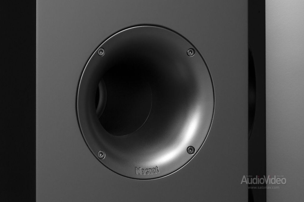 Magnat_Signature_999_0409.jpg