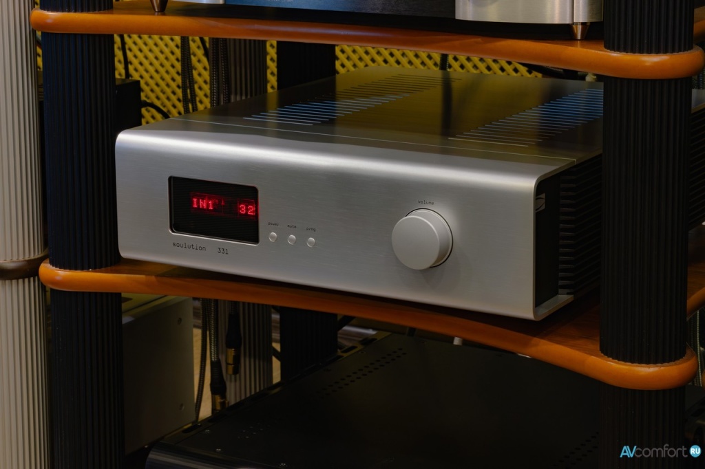 Интегральный усилитель SOULUTION 331 в AVComfort Интегральный усилитель SOULUTION 331 в AVComfort