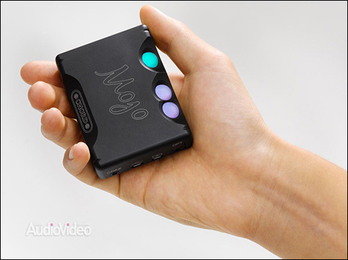 Chord_mojo_inHand2n.jpg