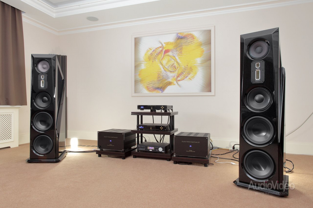 Legacy_Aeris_01.jpg Legacy_Aeris_01.jpg