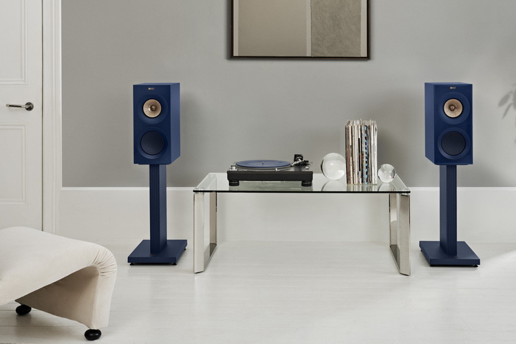 KEF_RSeries_Meta_05.jpg