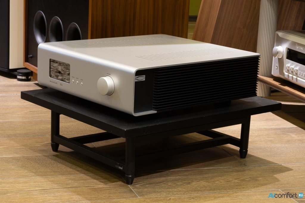 Интегральный усилитель SOULUTION 331 в AVComfort Интегральный усилитель SOULUTION 331 в AVComfort