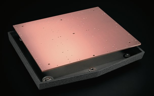 TAD-D700_BasePlate_4000x2500.jpg