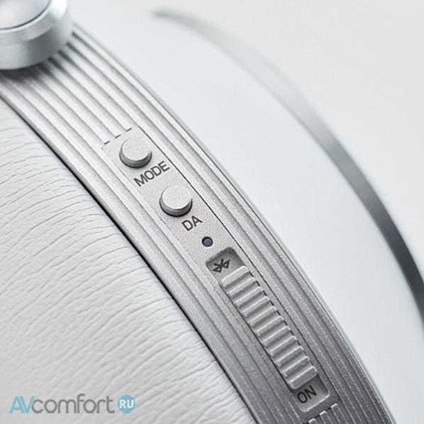 T+A Solitaire T Cognac-White T+A Solitaire T Cognac-White